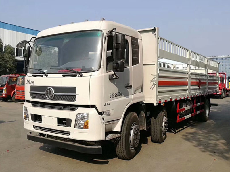 天錦8.6米(15.6噸)氣瓶車 天錦8.6米(15.6噸)氣瓶車