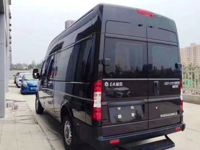 東風(fēng)御風(fēng)長軸高頂B型房車 東風(fēng)御風(fēng)長軸高頂B型房車