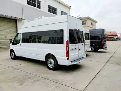 福特新世代長軸高頂B型房車 福特新世代長軸高頂B型房車