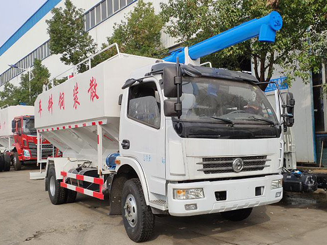 東風(fēng)多利卡散裝飼料運(yùn)輸車 東風(fēng)多利卡散裝飼料運(yùn)輸車
