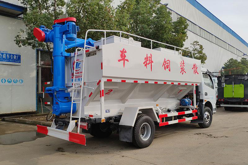 東風(fēng)多利卡散裝飼料運(yùn)輸車 東風(fēng)多利卡散裝飼料運(yùn)輸車