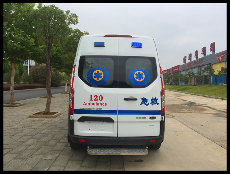 新全順長軸中頂救護車 新全順長軸中頂救護車