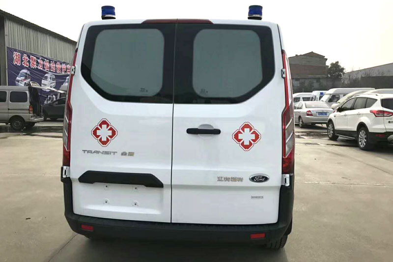 特順短軸汽油救護(hù)車 特順短軸汽油救護(hù)車