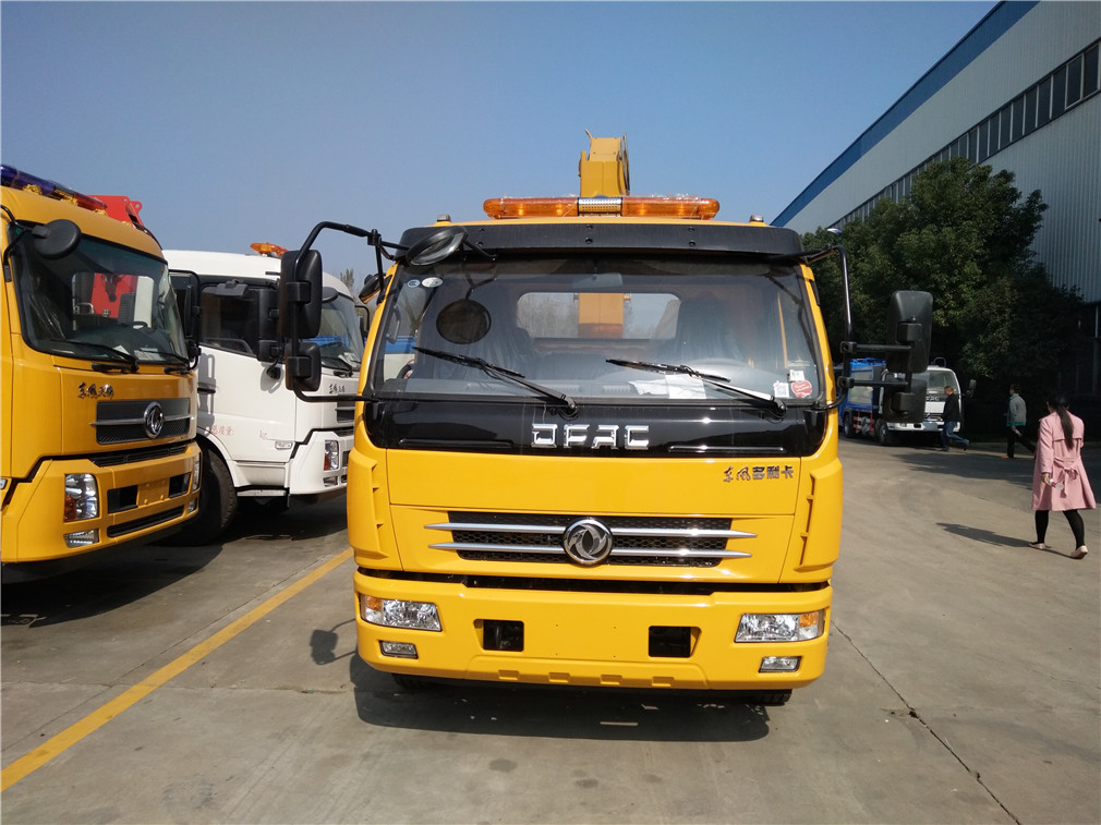 東風多利卡平板帶吊清障車 東風多利卡平板帶吊清障車