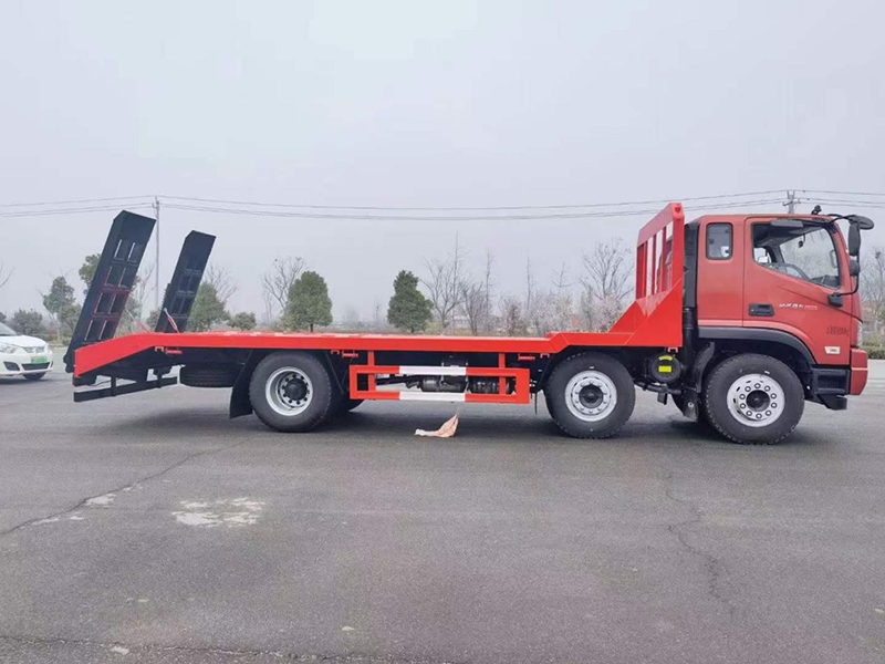 國六福田小三軸平板運(yùn)輸車 國六福田小三軸平板運(yùn)輸車