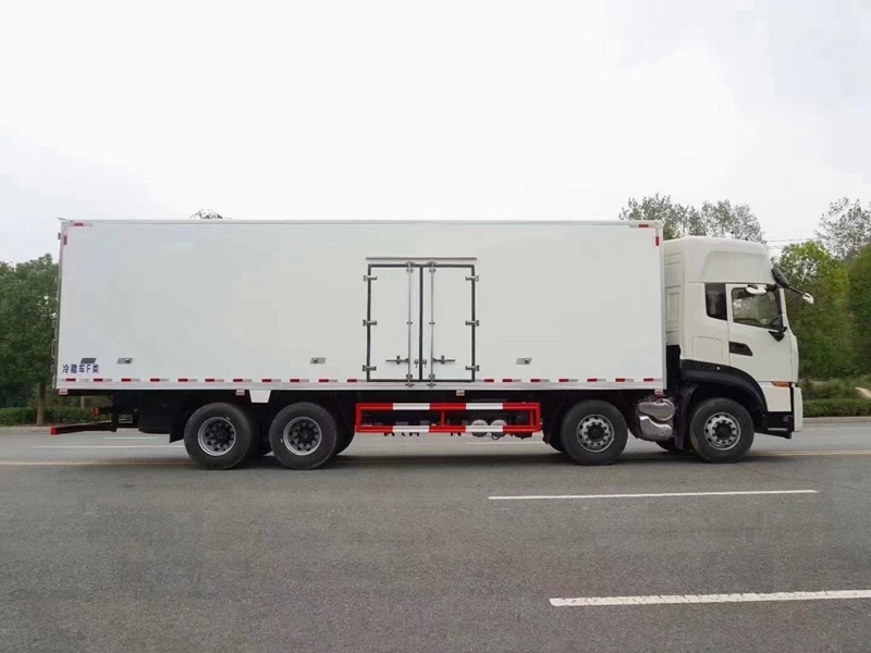 東風天龍KL前四后八冷藏車 東風天龍KL前四后八冷藏車