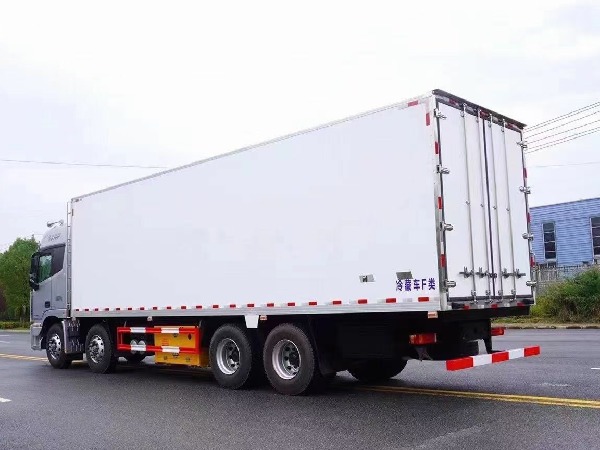 歐曼EST前四后八冷藏車 歐曼EST前四后八冷藏車