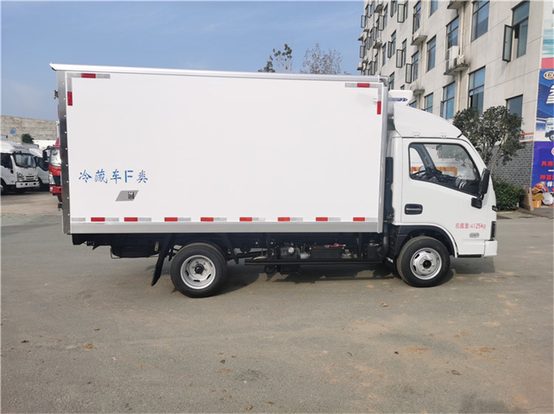 國六 躍進3.26米柴油版冷藏車 國六 躍進3.26米柴油版冷藏車