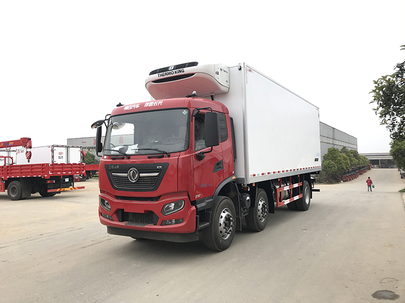 天錦KR小三軸平頂冷藏車 天錦KR小三軸平頂冷藏車