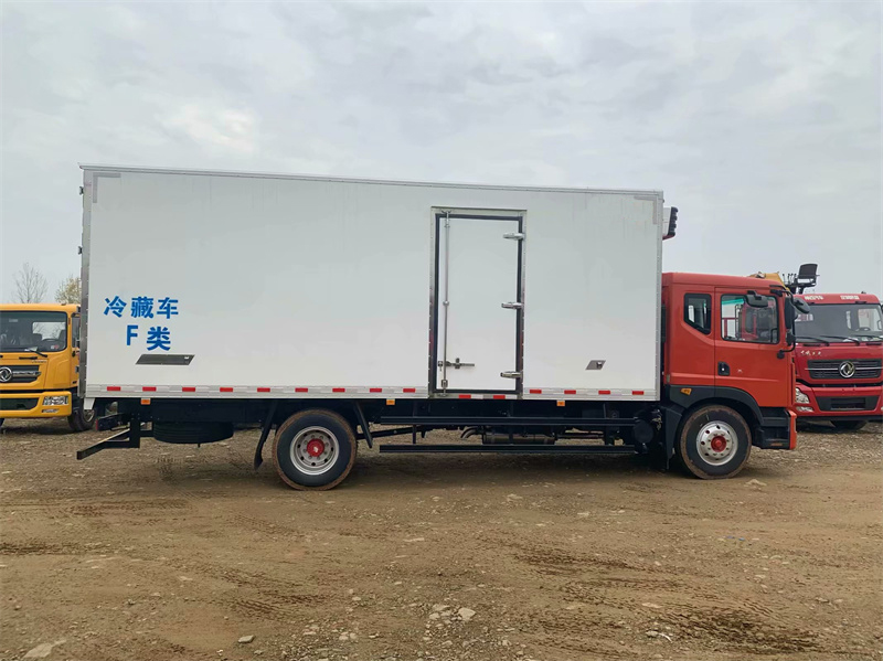 東風(fēng)多利卡D9冷藏車 東風(fēng)多利卡D9冷藏車