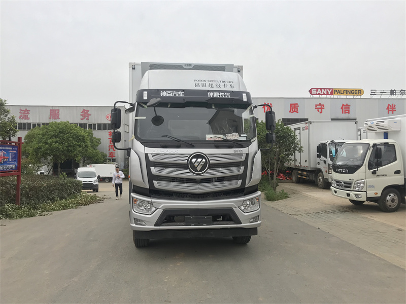 歐航高頂雙臥冷藏車 歐航高頂雙臥冷藏車