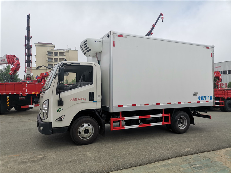 國六 江鈴凱運4.2米肉鉤冷藏車 國六 江鈴凱運4.2米肉鉤冷藏車