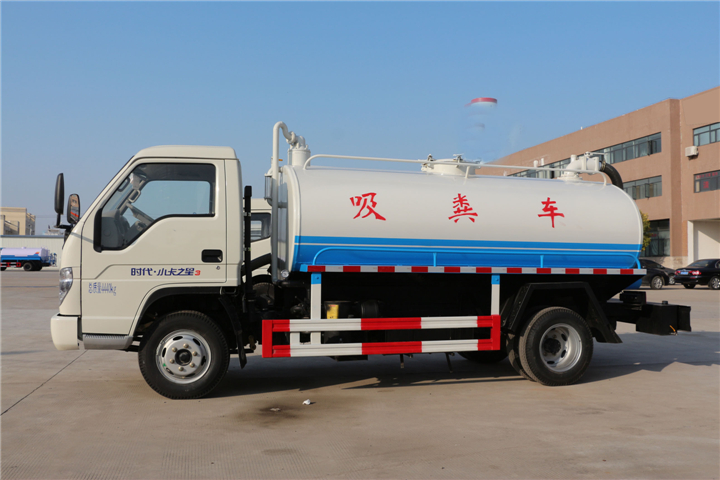 福田4.5方不上戶(hù)小卡之星吸糞車(chē)