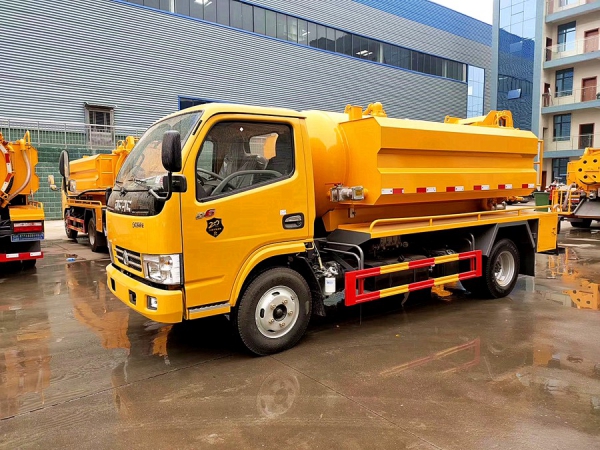 東風(fēng)D6多利卡2水4塵 6方清洗吸污車國(guó)六