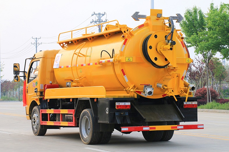 東風(fēng)大多利卡一體式10方清洗吸污車國六 東風(fēng)大多利卡一體式10方清洗吸污車國六