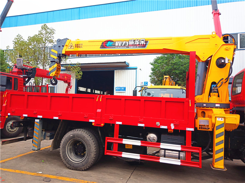 東風(fēng)暢行D1L單橋隨車吊 東風(fēng)暢行D1L單橋隨車吊