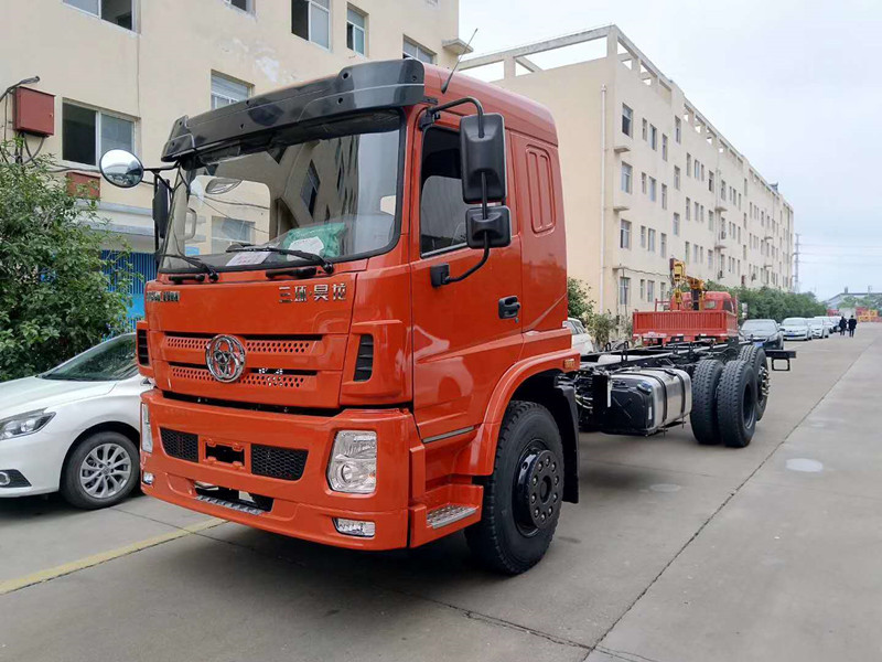 三環昊龍提升橋隨車吊 三環昊龍提升橋隨車吊