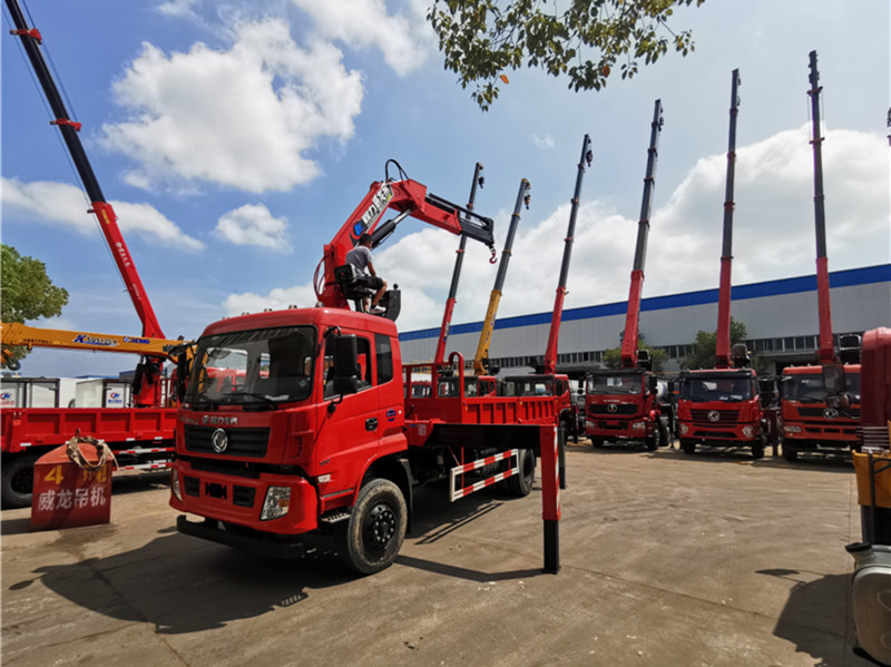 程力12噸折臂隨車吊 程力12噸折臂隨車吊