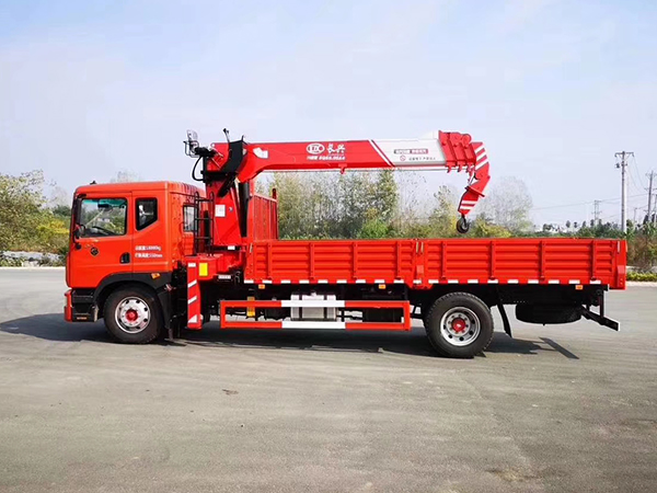 東風多利卡D9國六玉柴200馬力隨車吊專用底盤 東風多利卡D9國六玉柴200馬力隨車吊專用底盤