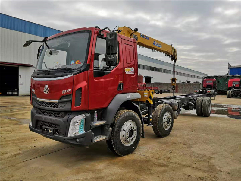 柳汽前四后四6.3噸隨車吊 柳汽前四后四6.3噸隨車吊