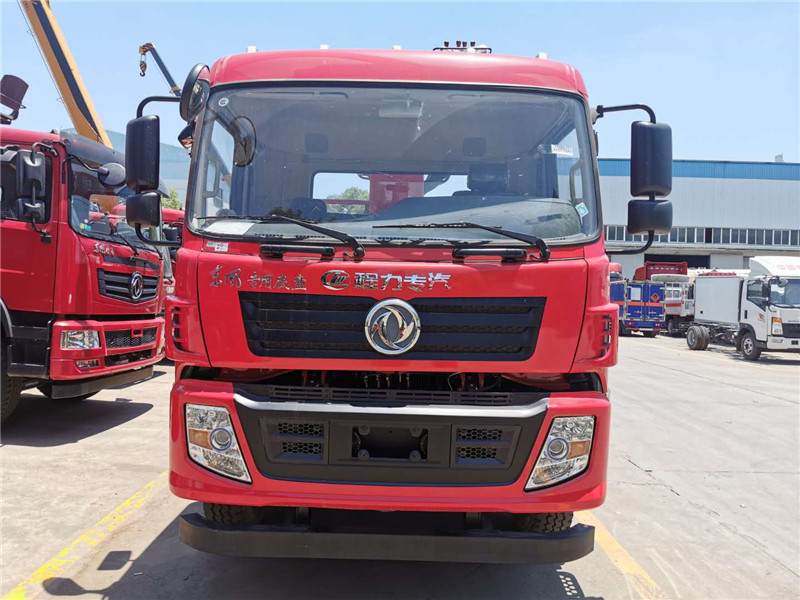 東風專底913后雙橋12噸隨車吊 東風專底913后雙橋12噸隨車吊