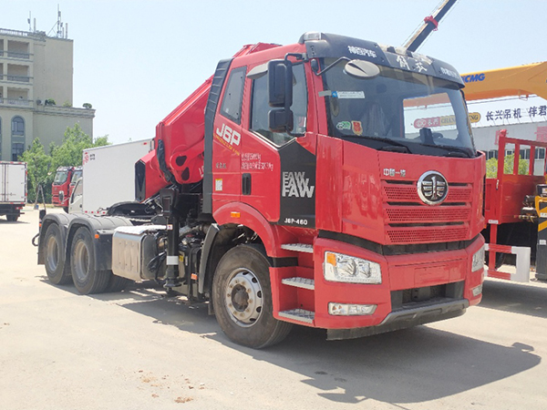 國六解放J6P隨車吊牽引車 國六解放J6P隨車吊牽引車