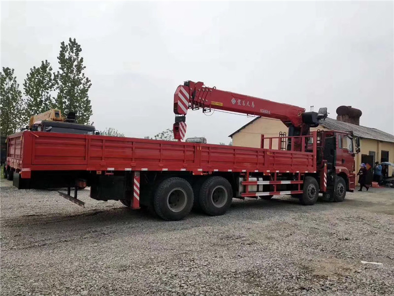 宏昌天馬18噸隨車吊 宏昌天馬18噸隨車吊