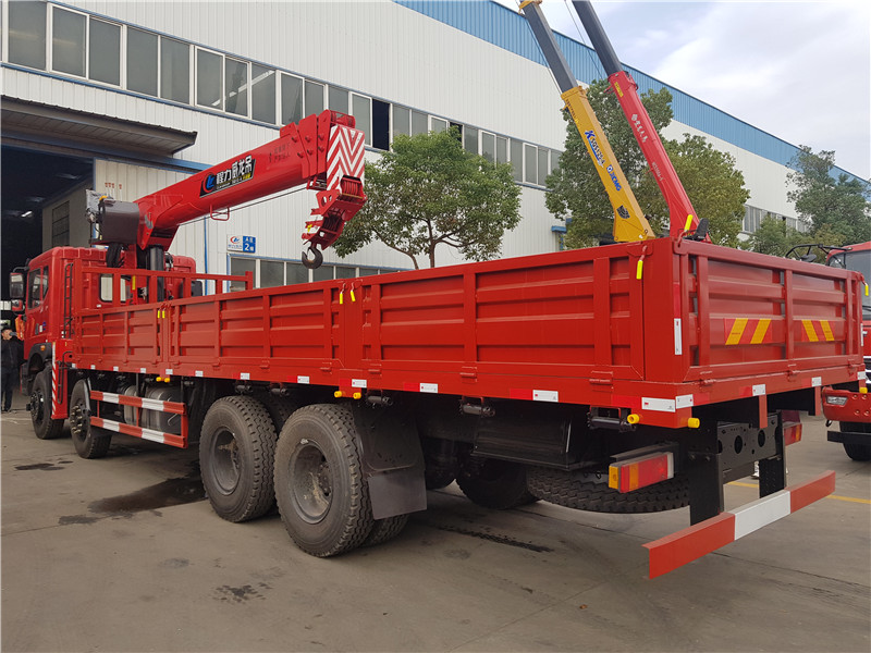 東風(fēng)14噸隨車吊 東風(fēng)14噸隨車吊