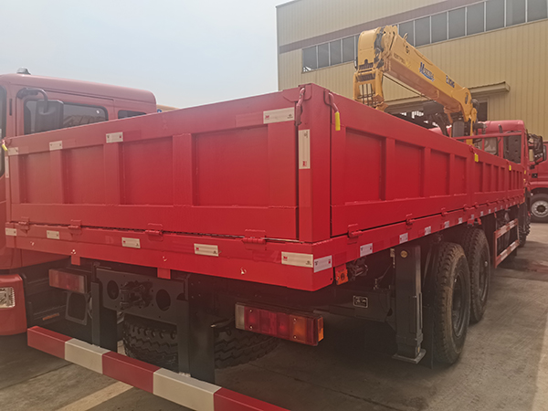 東風(fēng)暢行D7國六前四后八上裝徐工M系列14噸4節(jié)臂 東風(fēng)暢行D7國六前四后八上裝徐工M系列14噸4節(jié)臂